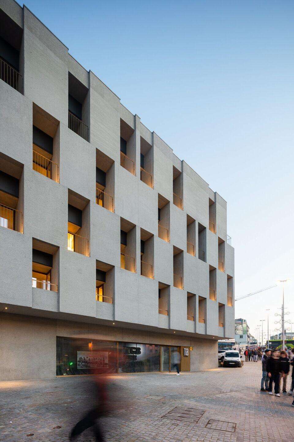 https://archello.com/story/114730/attachments/photos-videos/14 photo_credit João Morgado