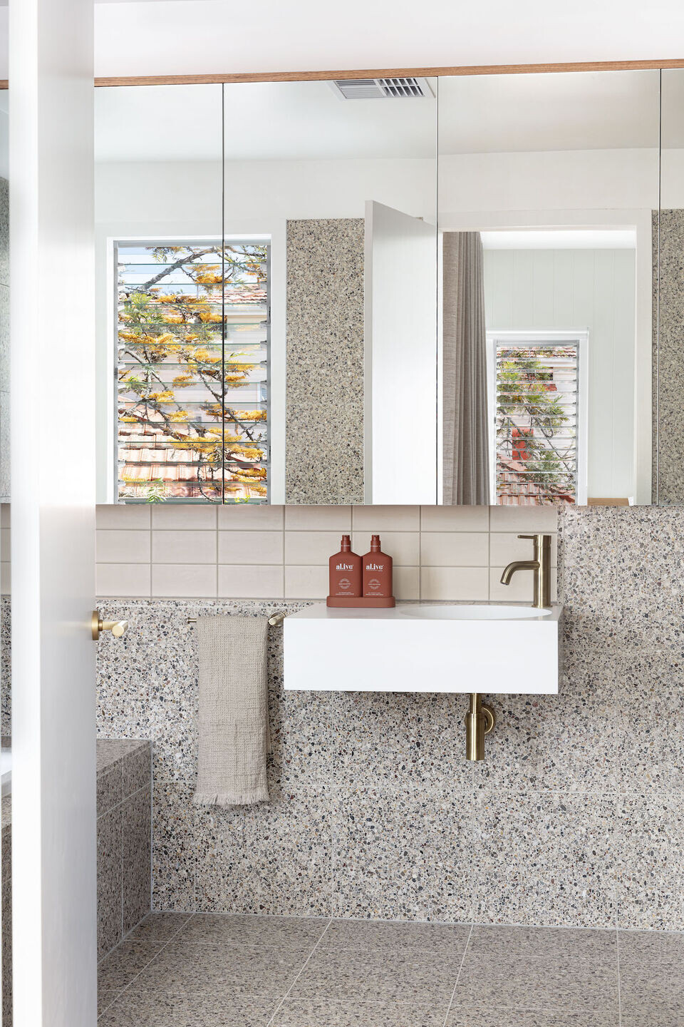 https://archello.com/story/114794/attachments/photos-videos/12 photo_credit Kylie Hood