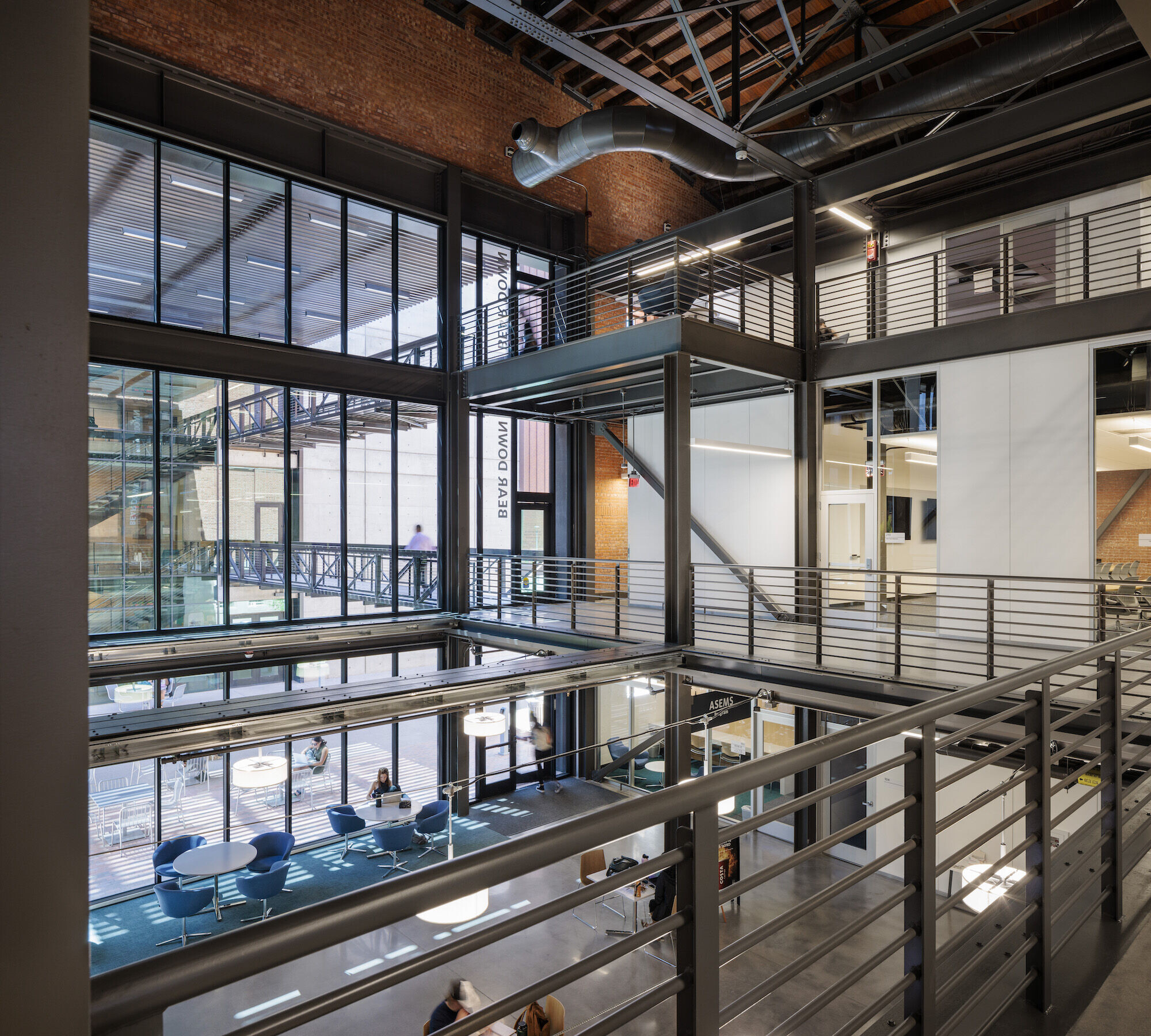 https://archello.com/story/114969/attachments/photos-videos/35 photo_credit Chipper Hatter