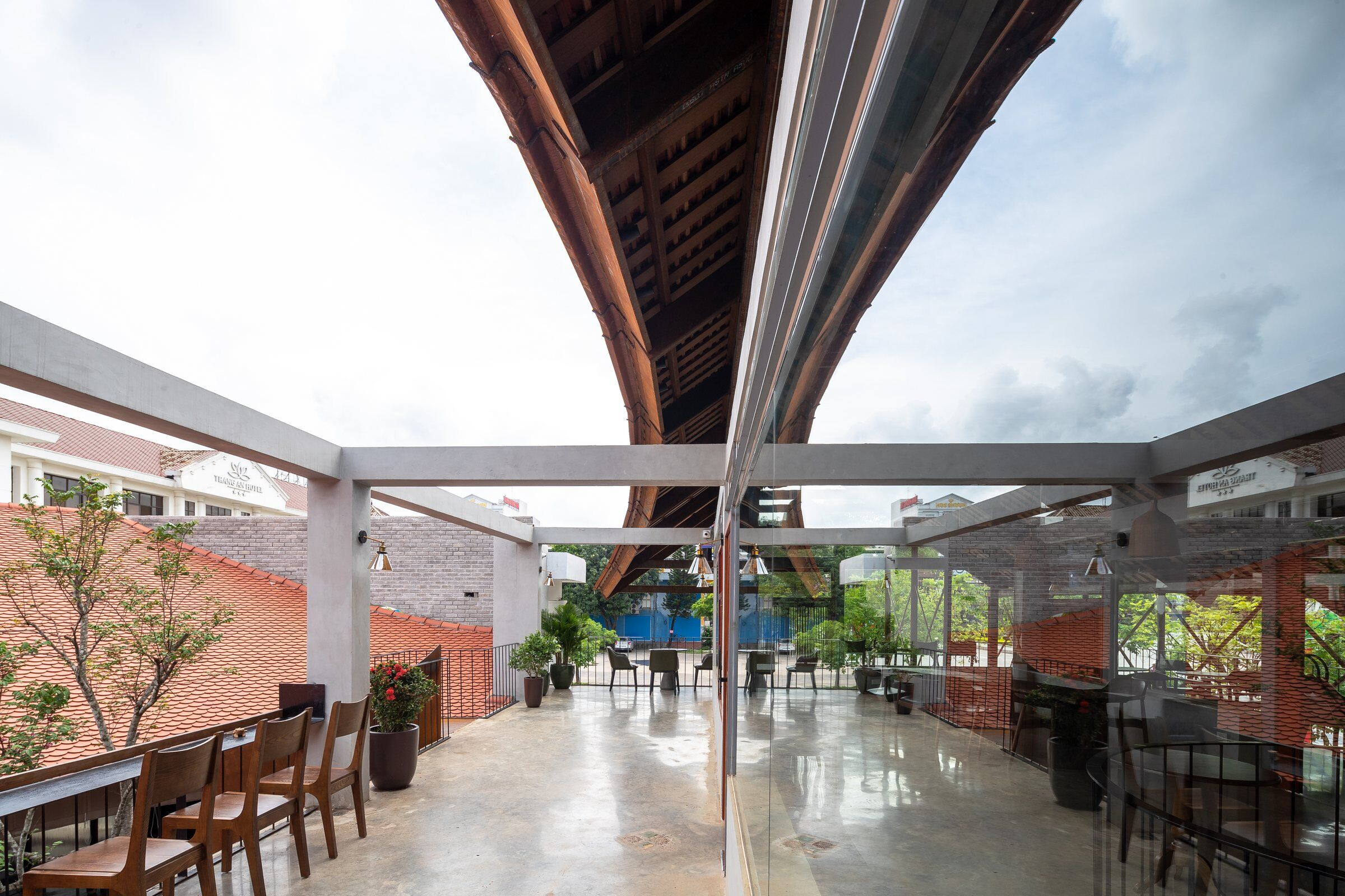 https://archello.com/story/114996/attachments/photos-videos/14 photo_credit Trieu Chien