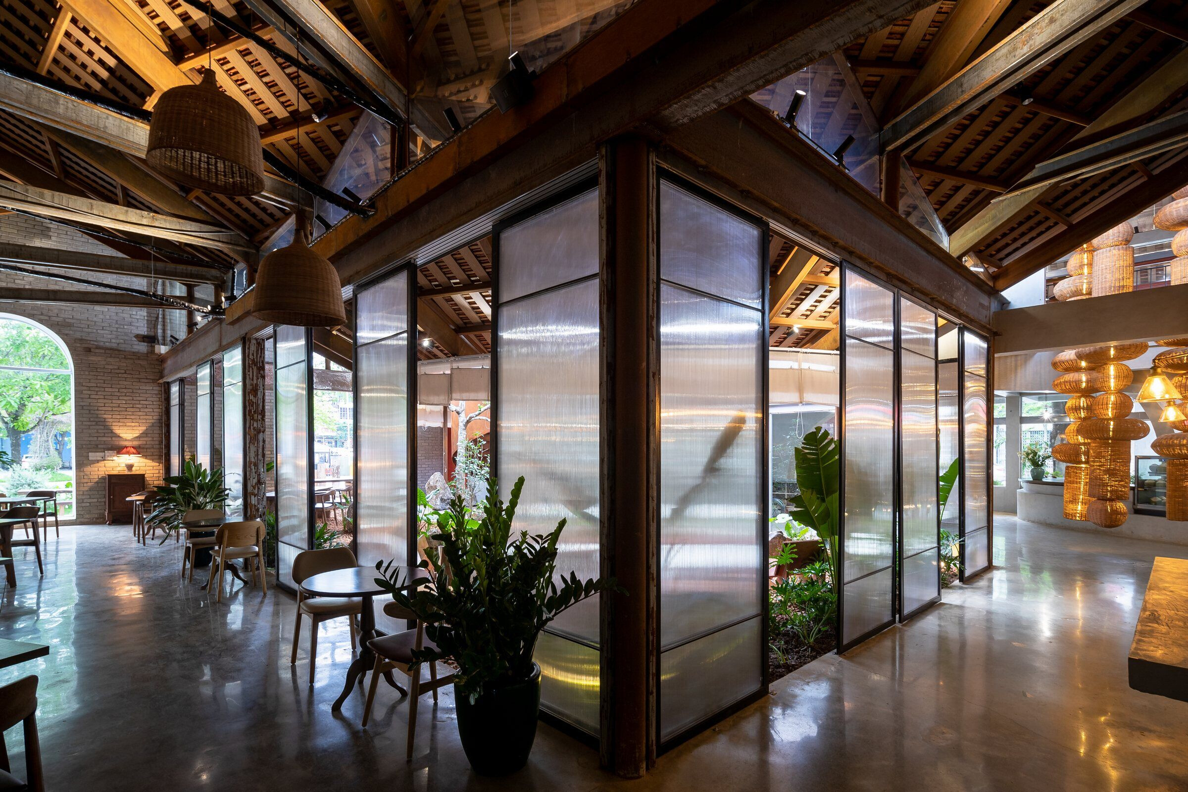https://archello.com/story/114996/attachments/photos-videos/23 photo_credit Trieu Chien