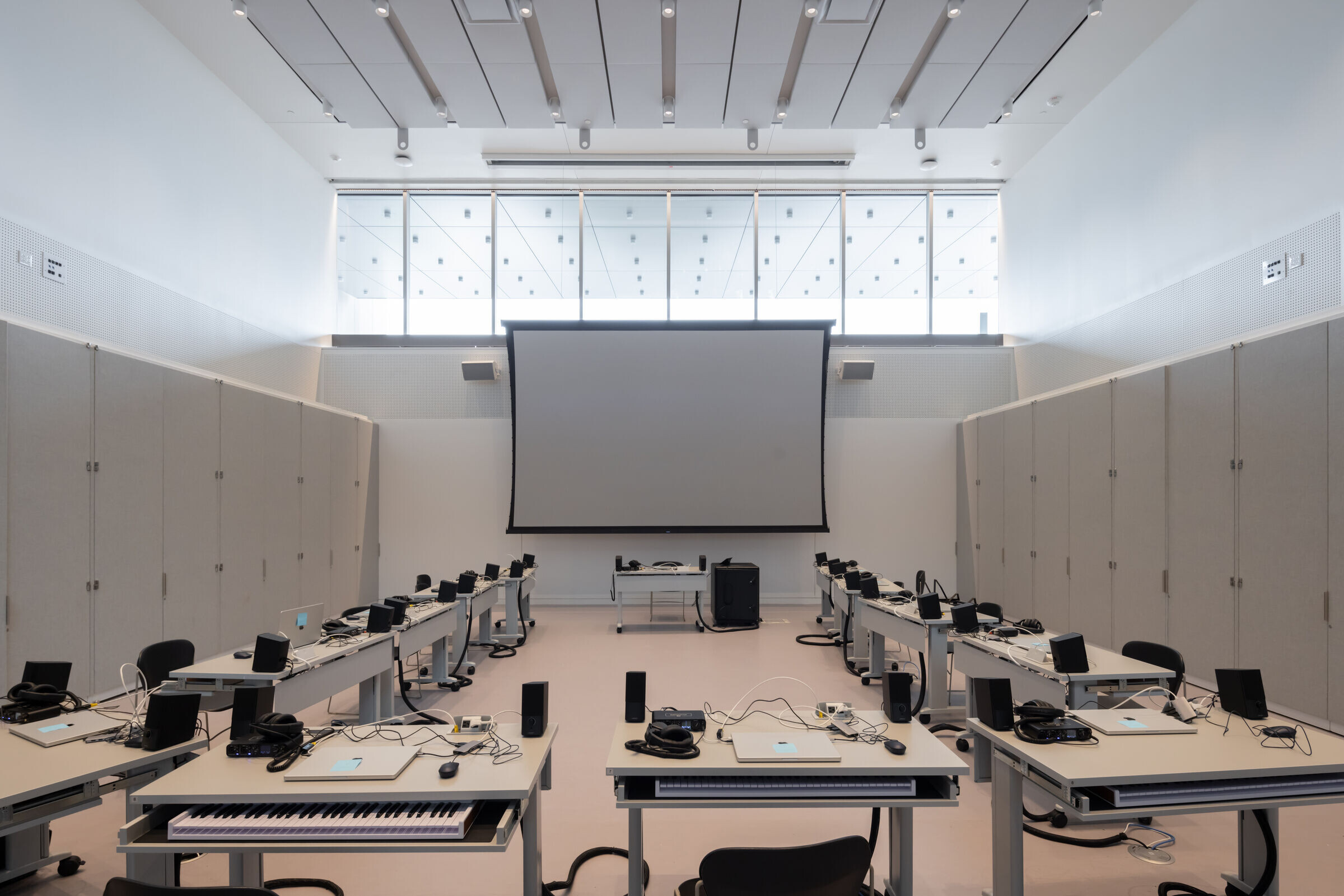 https://archello.com/story/115036/attachments/photos-videos/12 photo_credit Photography by Iwan Baan, Courtesy of Diller Scofidio + Renfro