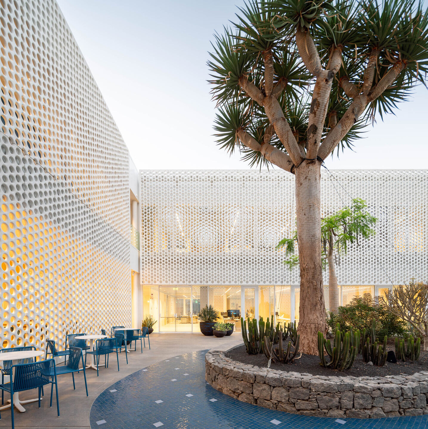 https://archello.com/story/115061/attachments/photos-videos/9 photo_credit Simón García | arqfoto