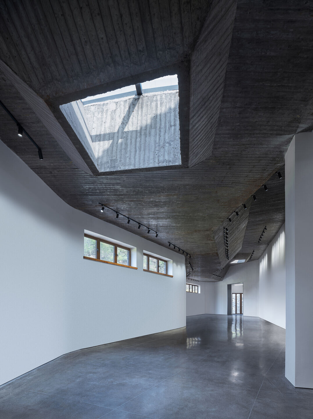 https://archello.com/story/115084/attachments/photos-videos/10 photo_credit ZYStudio
