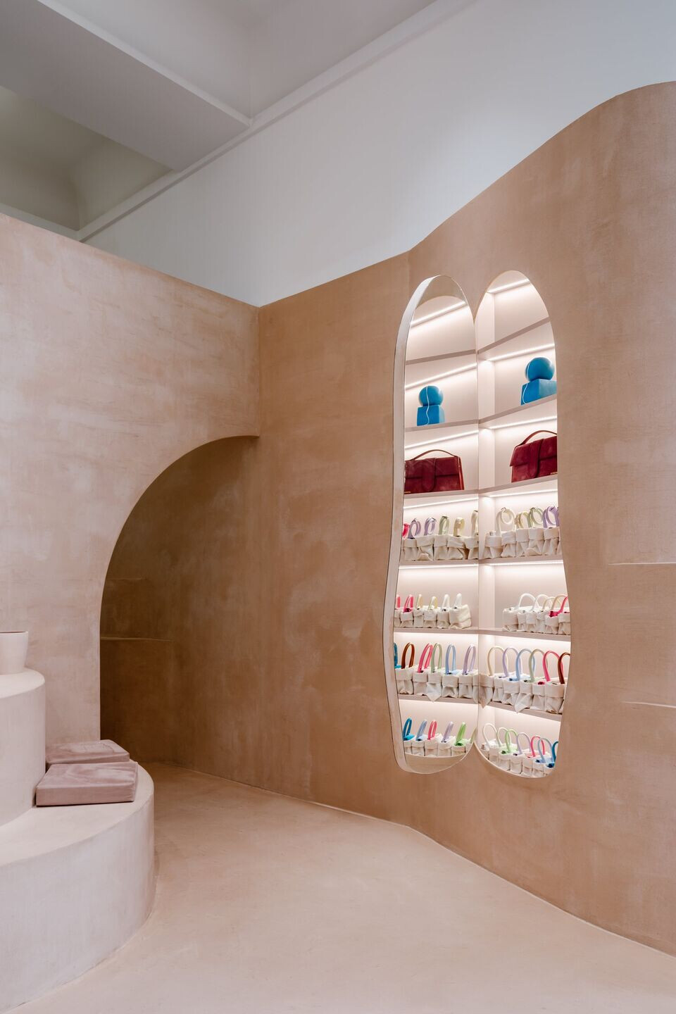 https://archello.com/story/115157/attachments/photos-videos/17 photo_credit Photograph by Benoit Florençon, Courtesy of AMO
