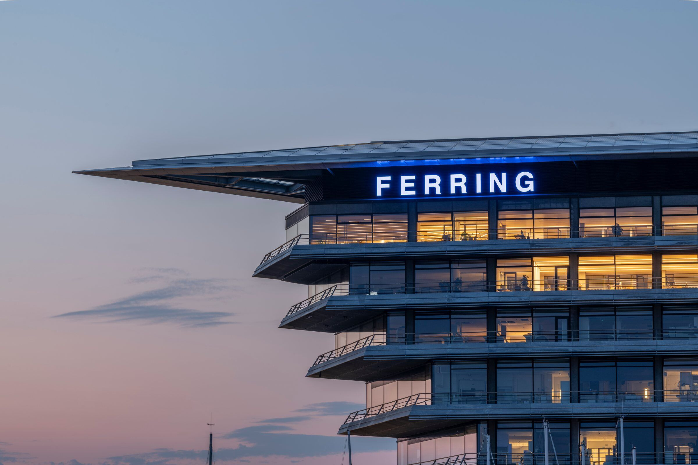 https://archello.com/story/115216/attachments/photos-videos/4 photo_credit Nigel Young / Foster + Partners