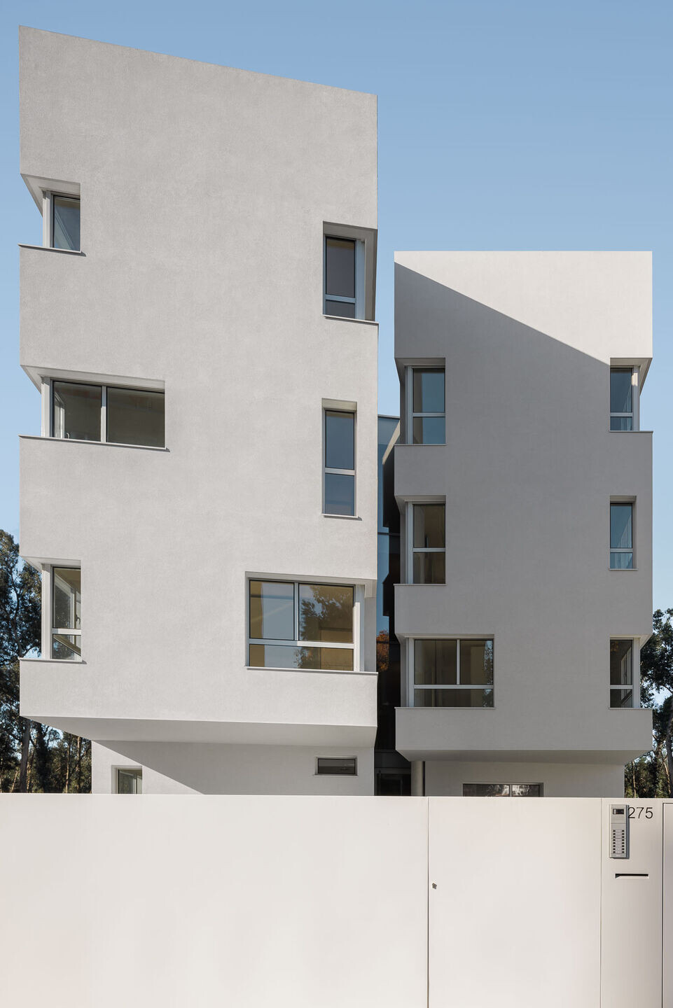 https://archello.com/story/115294/attachments/photos-videos/7 photo_credit Ivo Tavares Studio