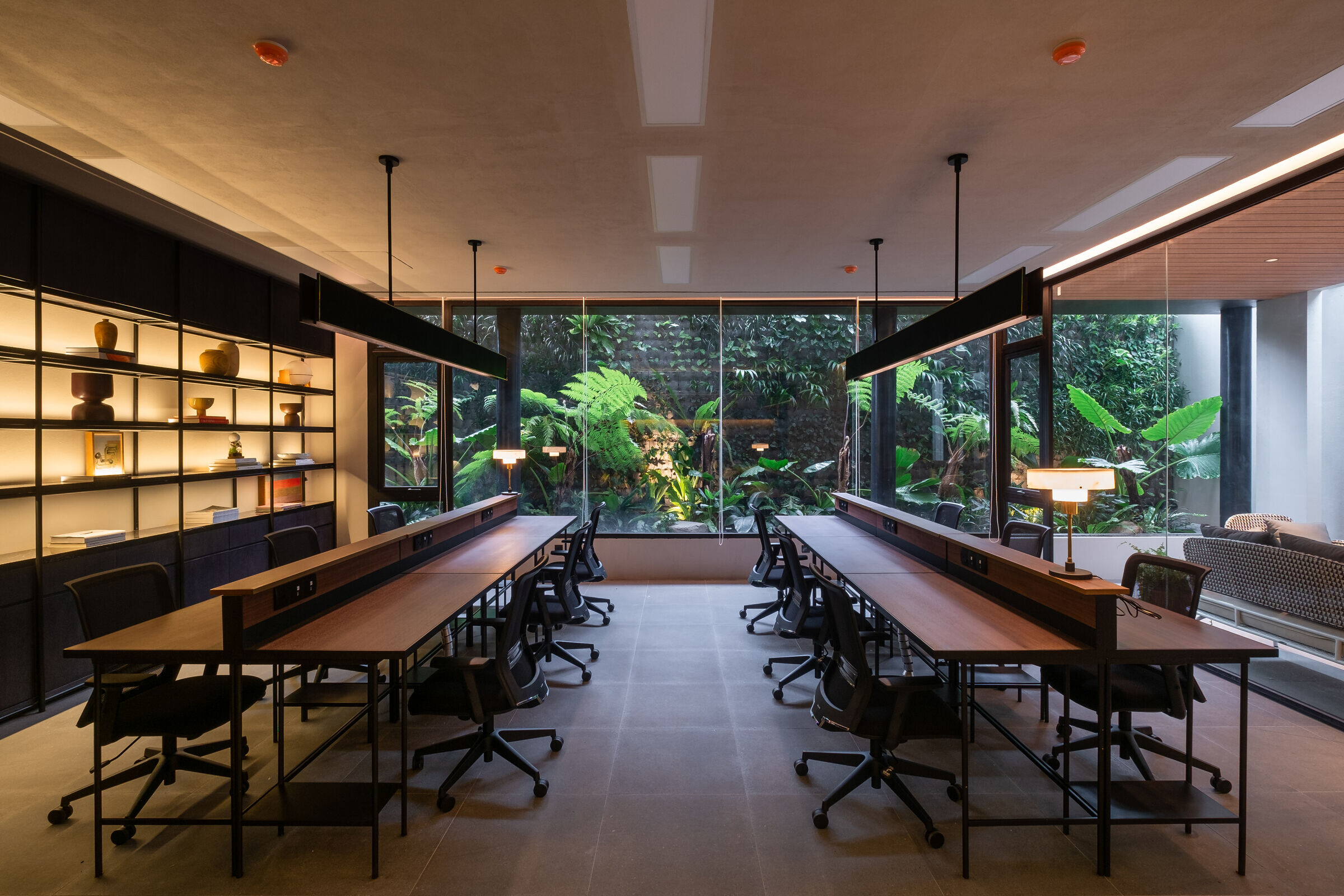 https://archello.com/story/115373/attachments/photos-videos/15 photo_credit Liandro Siringoringo