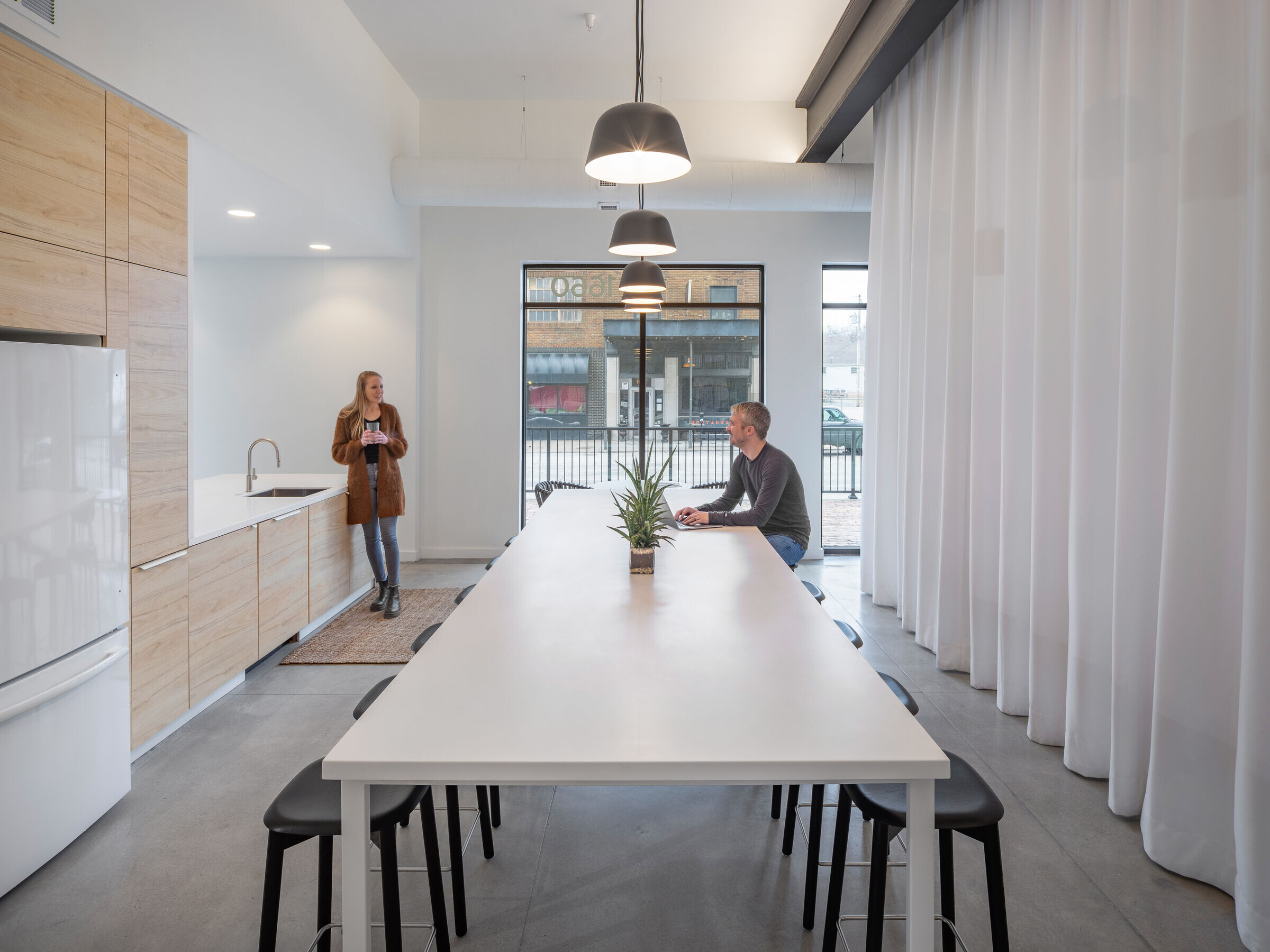 https://archello.com/story/115370/attachments/photos-videos/3 photo_credit Bob Greenspan Photography