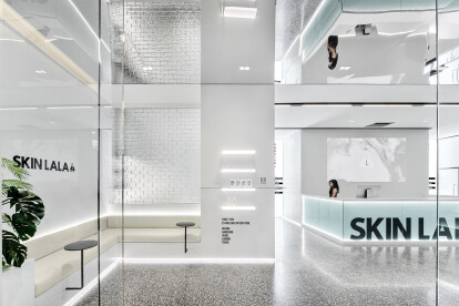 Beijing’s Skinlala Flagship store by Isense Design is a metaphor for timeless beauty