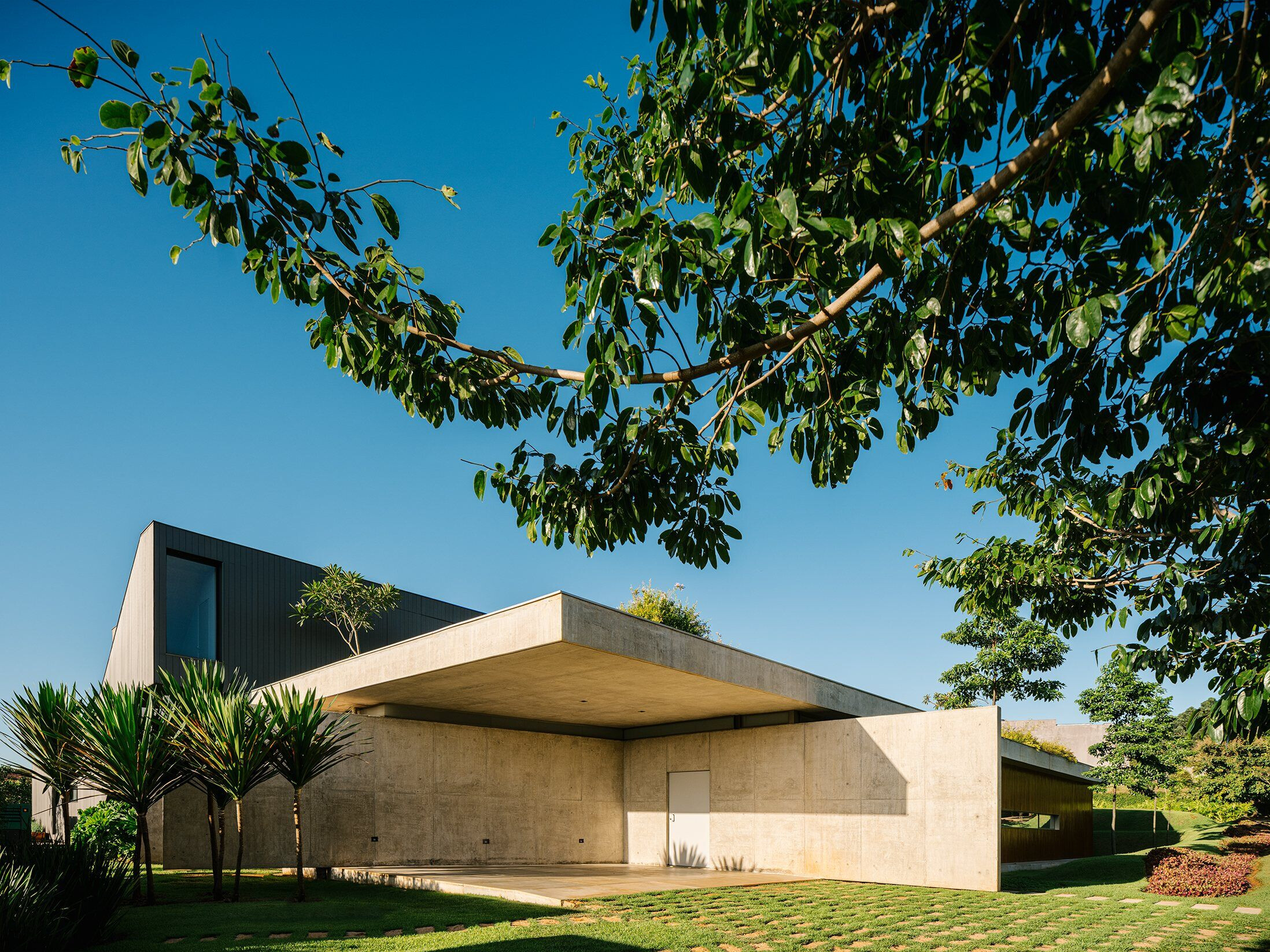 https://archello.com/story/115407/attachments/photos-videos/12 photo_credit Fran Parente