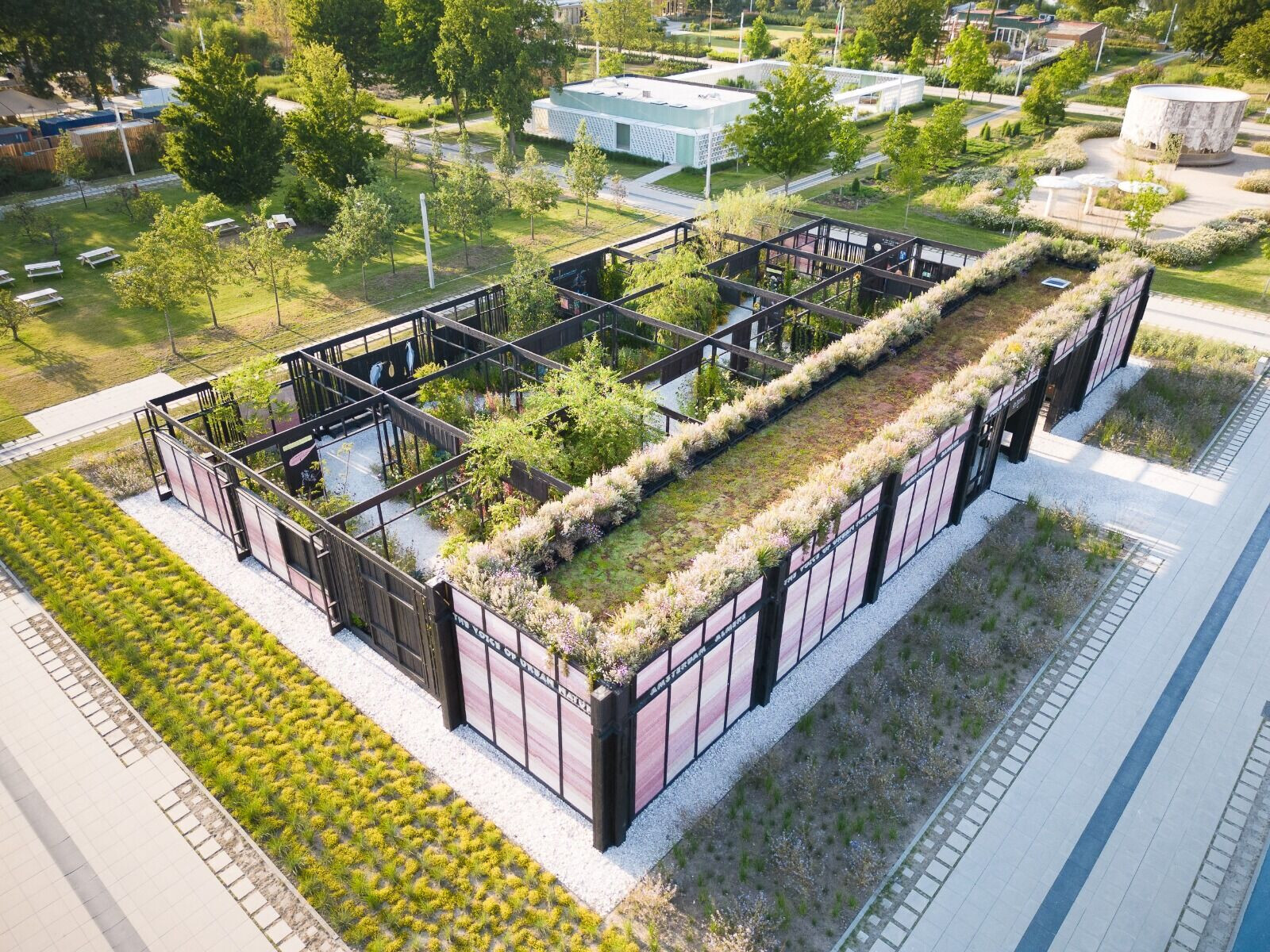 https://archello.com/story/115648/attachments/photos-videos/14 photo_credit Jorn van Eck