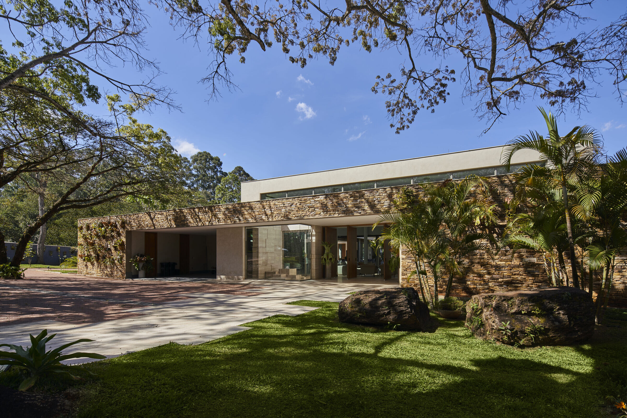 https://archello.com/story/115800/attachments/photos-videos/13 photo_credit Jomar Bragança