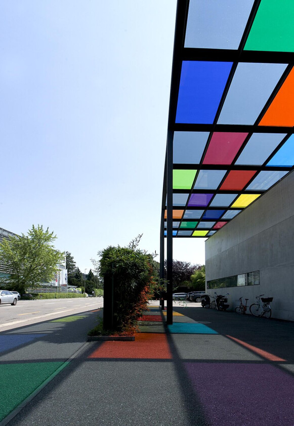 THE CHROMATIC CIRCLE OF JOHANNES ITTEN