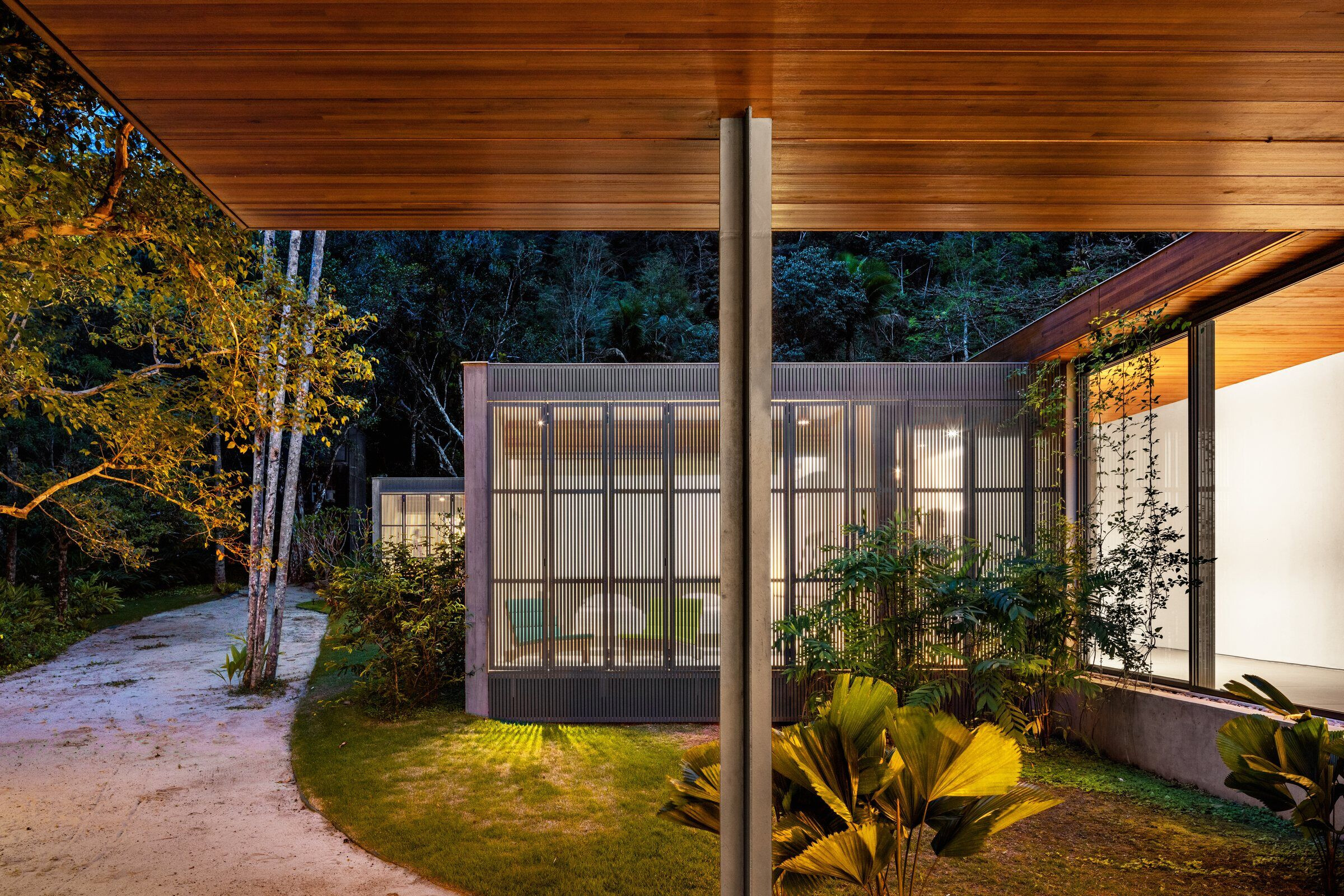 https://archello.com/story/115864/attachments/photos-videos/20 photo_credit Nelson Kon
