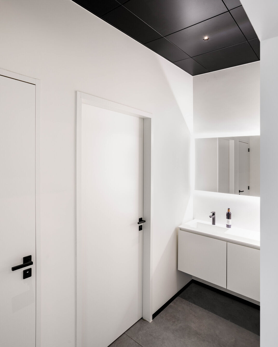 https://archello.com/story/116244/attachments/photos-videos/4 photo_credit Philip Braem