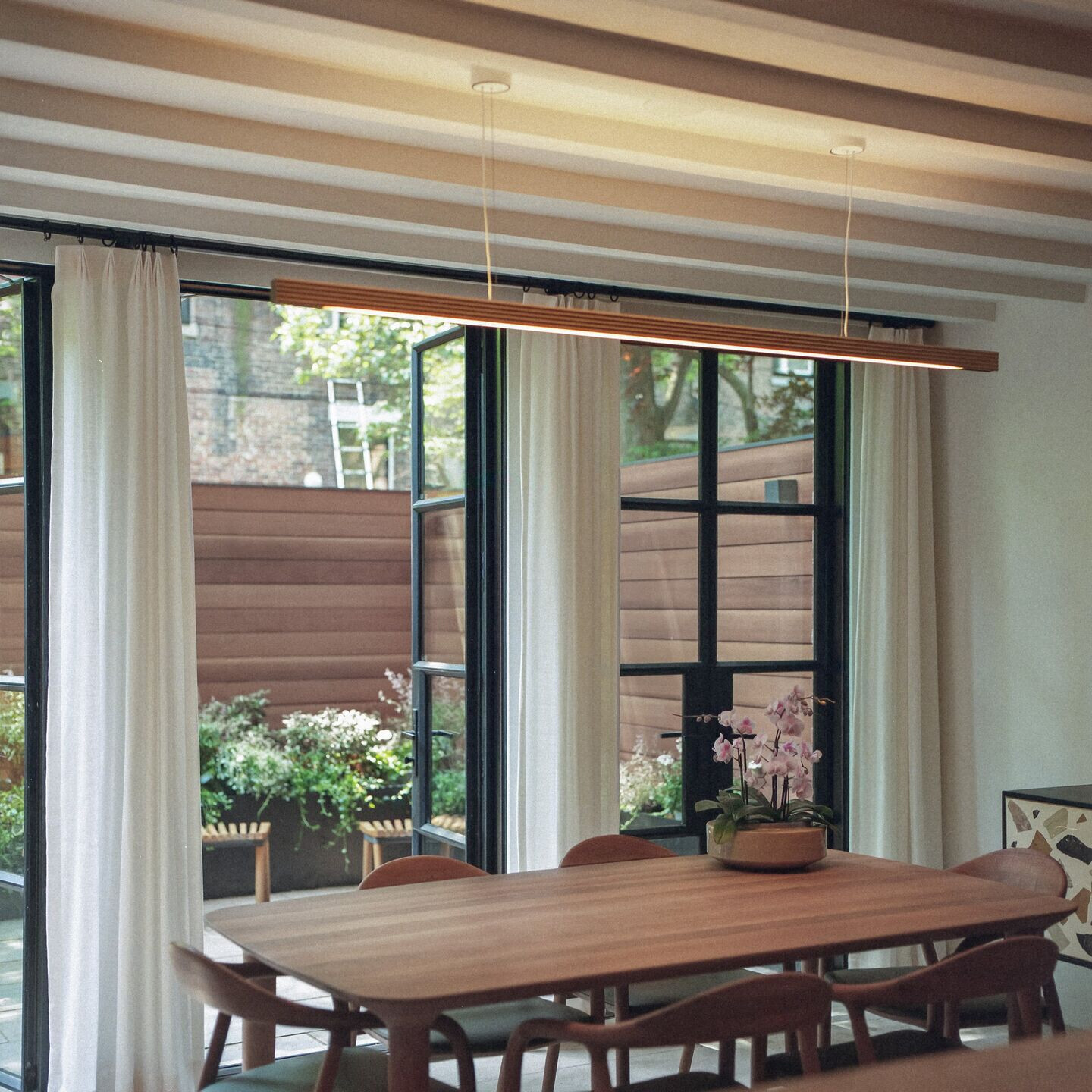 https://archello.com/story/116510/attachments/photos-videos/33 photo_credit James Leng