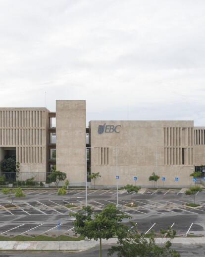 Escuela Bancaria y Comercial (EBC), Mérida