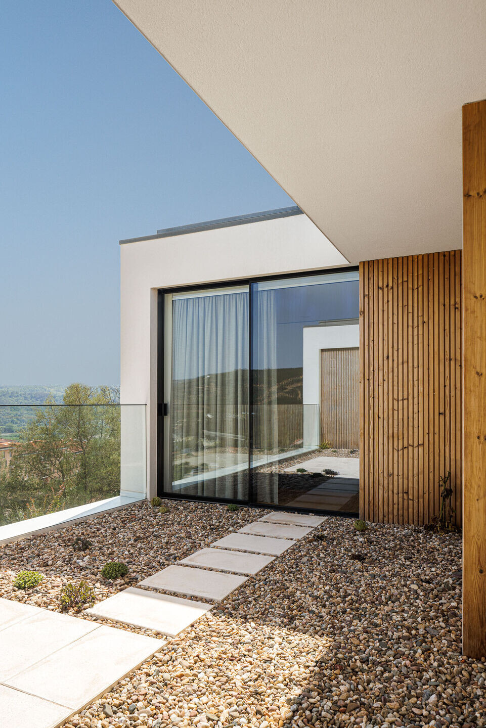 https://archello.com/story/116617/attachments/photos-videos/34 photo_credit Ivo Tavares Studio