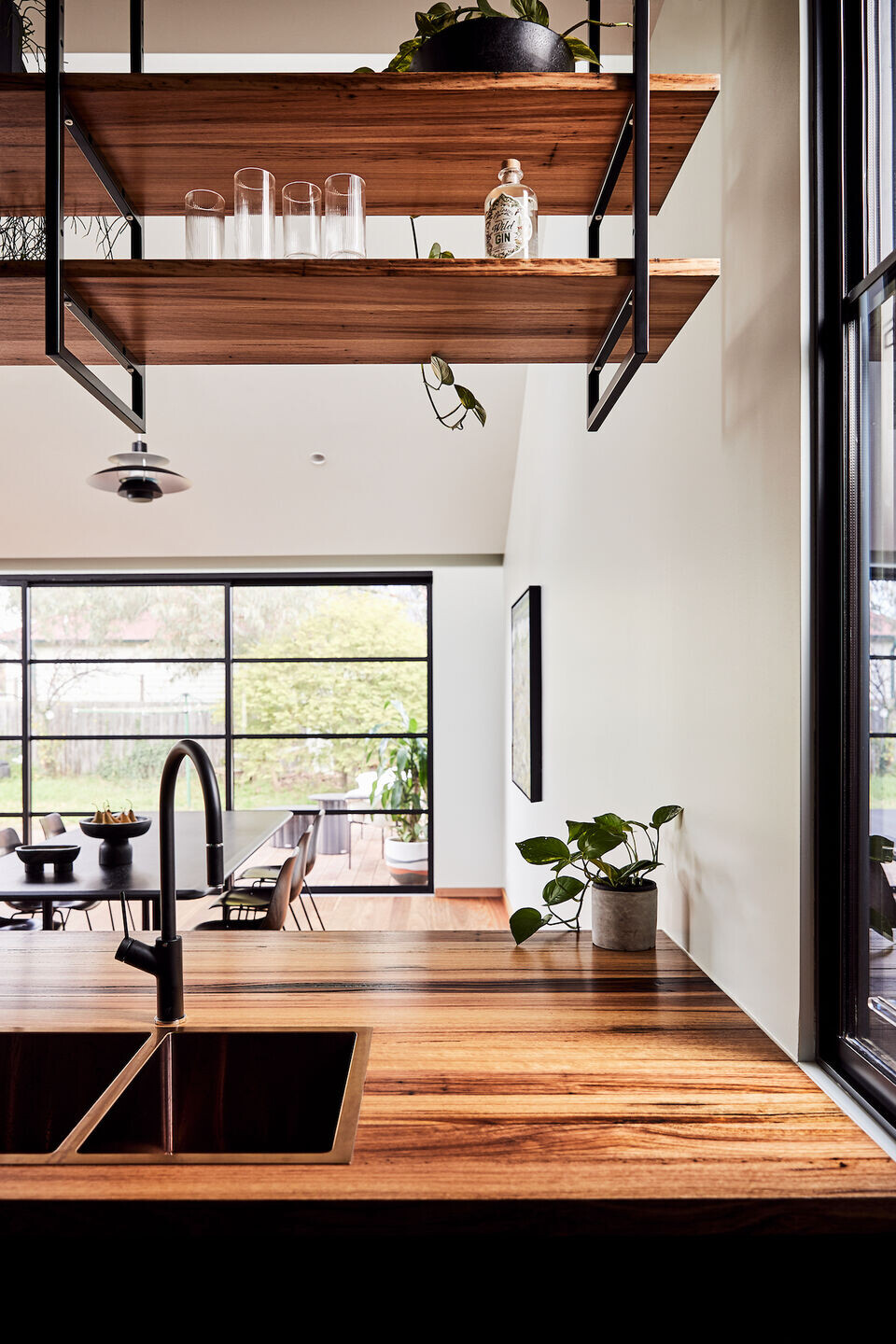https://archello.com/story/116921/attachments/photos-videos/8 photo_credit Jade Cantwell