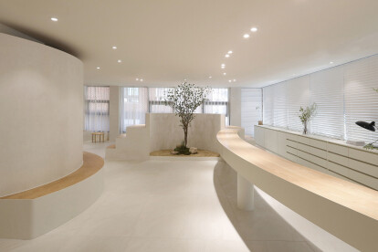 Warm neutrals and organic forms dictate the Kkonyo Nail Beauty Salon by Design Studio MONO