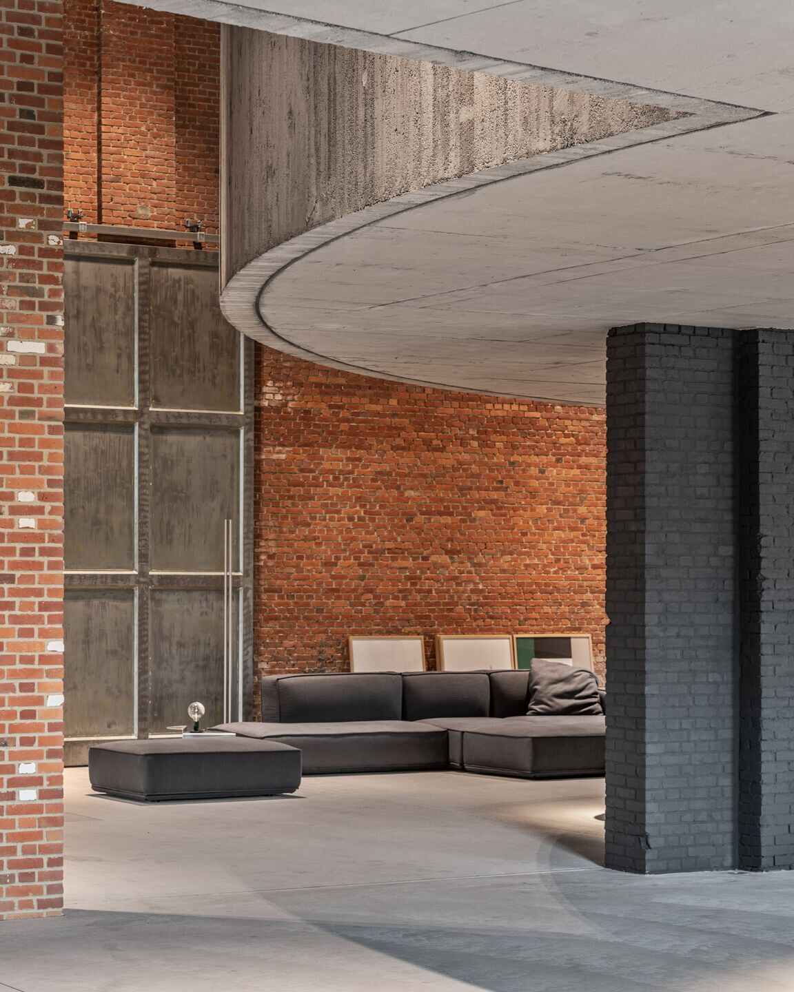 https://archello.com/story/116943/attachments/photos-videos/11 photo_credit Ypsilon Business Photography