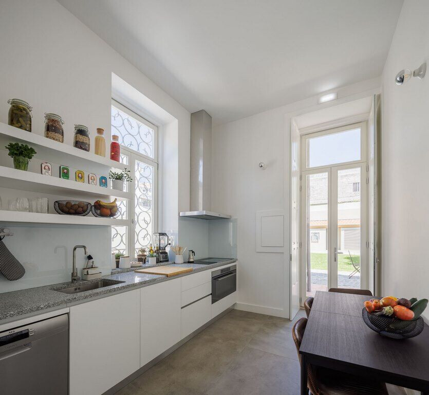https://archello.com/story/117198/attachments/photos-videos/10 photo_credit Ivo Tavares Studio (https://www.ivotavares.net)