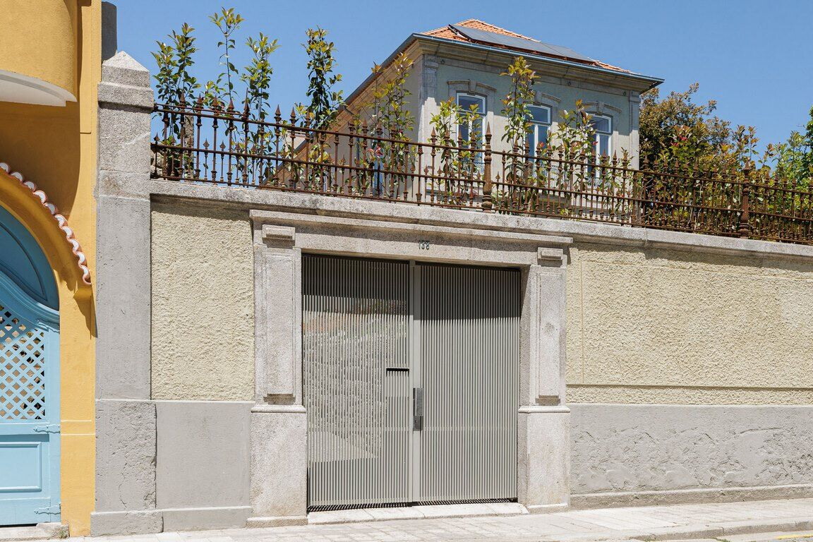 https://archello.com/story/117198/attachments/photos-videos/3 photo_credit Ivo Tavares Studio (https://www.ivotavares.net)