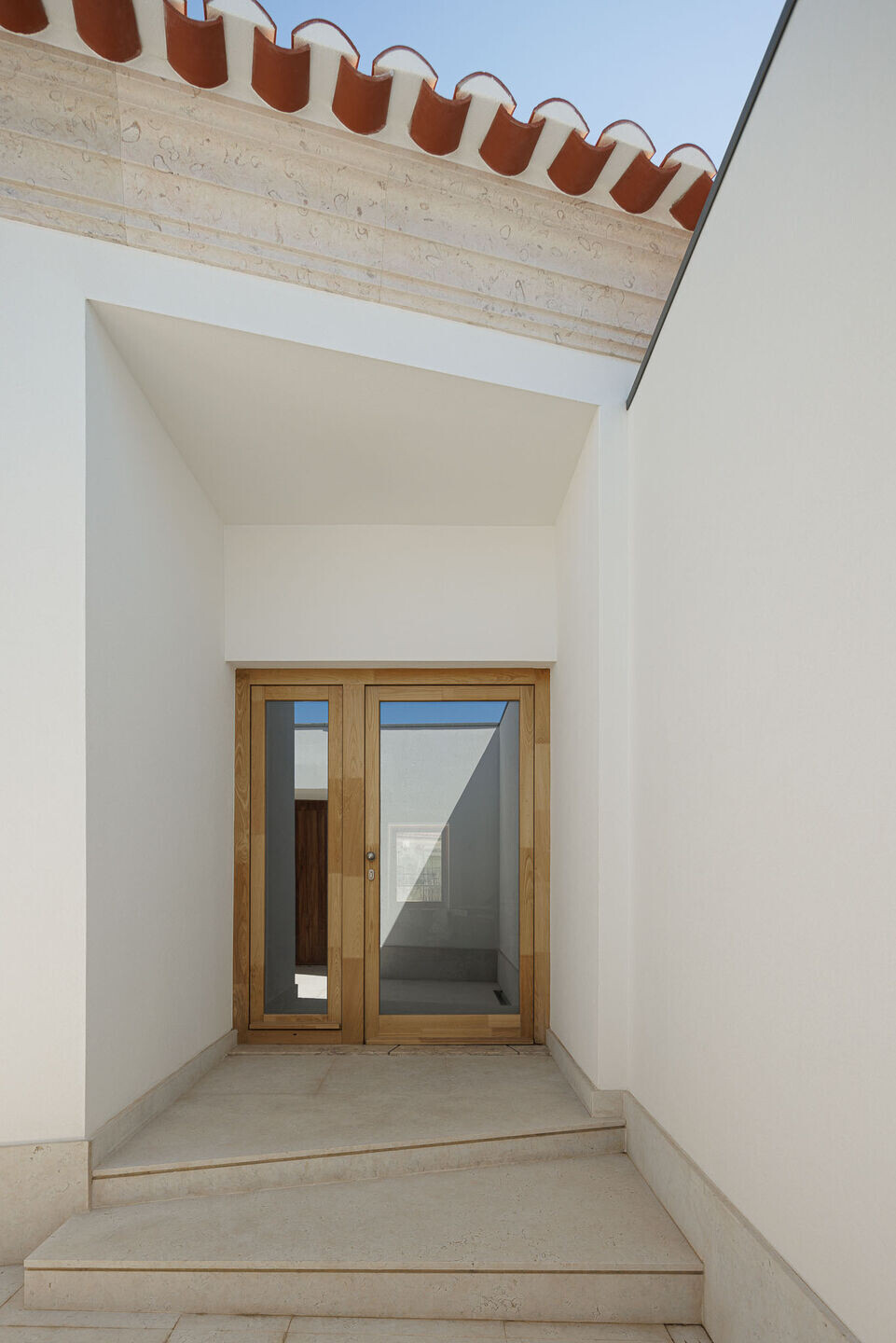 https://archello.com/story/117444/attachments/photos-videos/7 photo_credit Ivo Tavares Studio - Fotografia de arquitectura