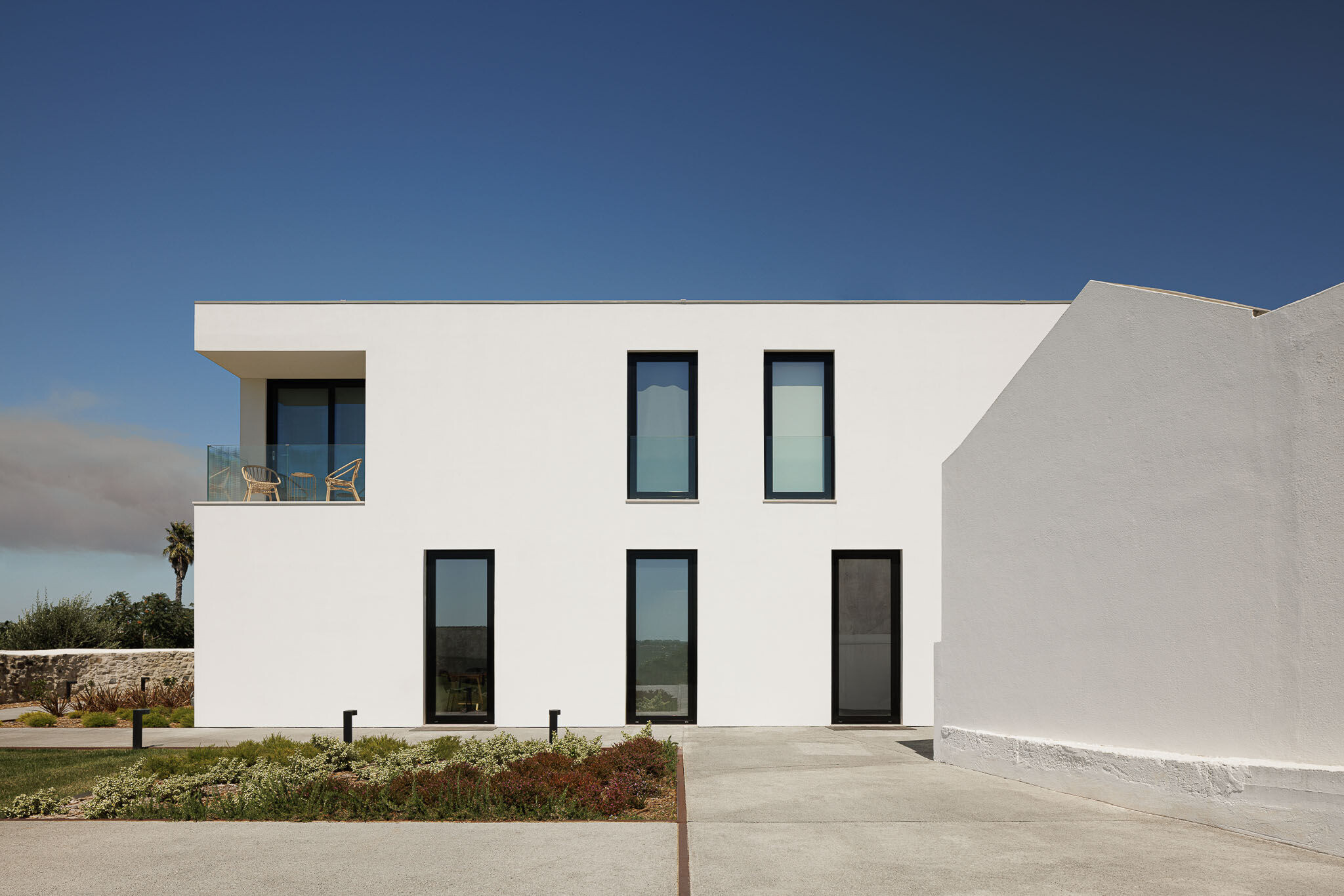 https://archello.com/story/117444/attachments/photos-videos/5 photo_credit Ivo Tavares Studio - Fotografia de arquitectura