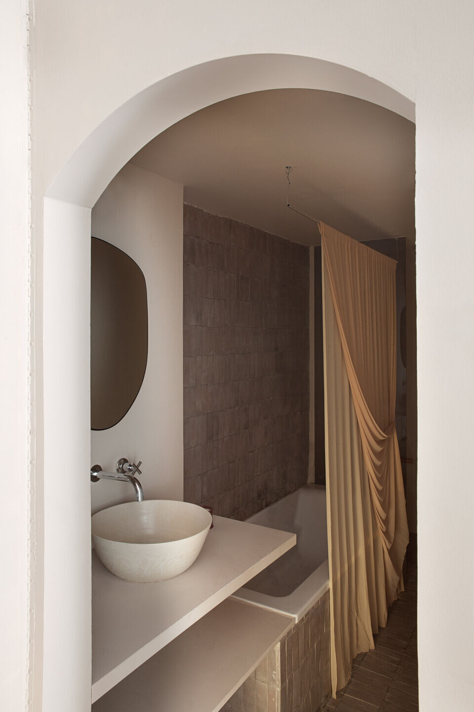 https://archello.com/story/117448/attachments/photos-videos/17 photo_credit Asier Rua