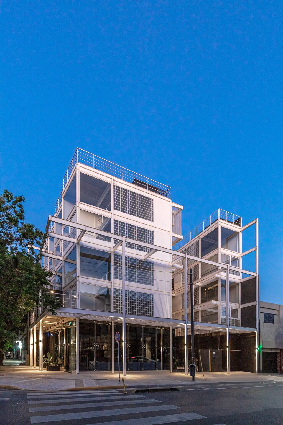 https://archello.com/story/117672/attachments/photos-videos/23 photo_credit Federico Kulekdjian
