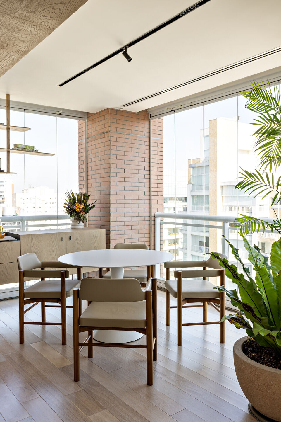 https://archello.com/story/117679/attachments/photos-videos/23 photo_credit Fran Parente