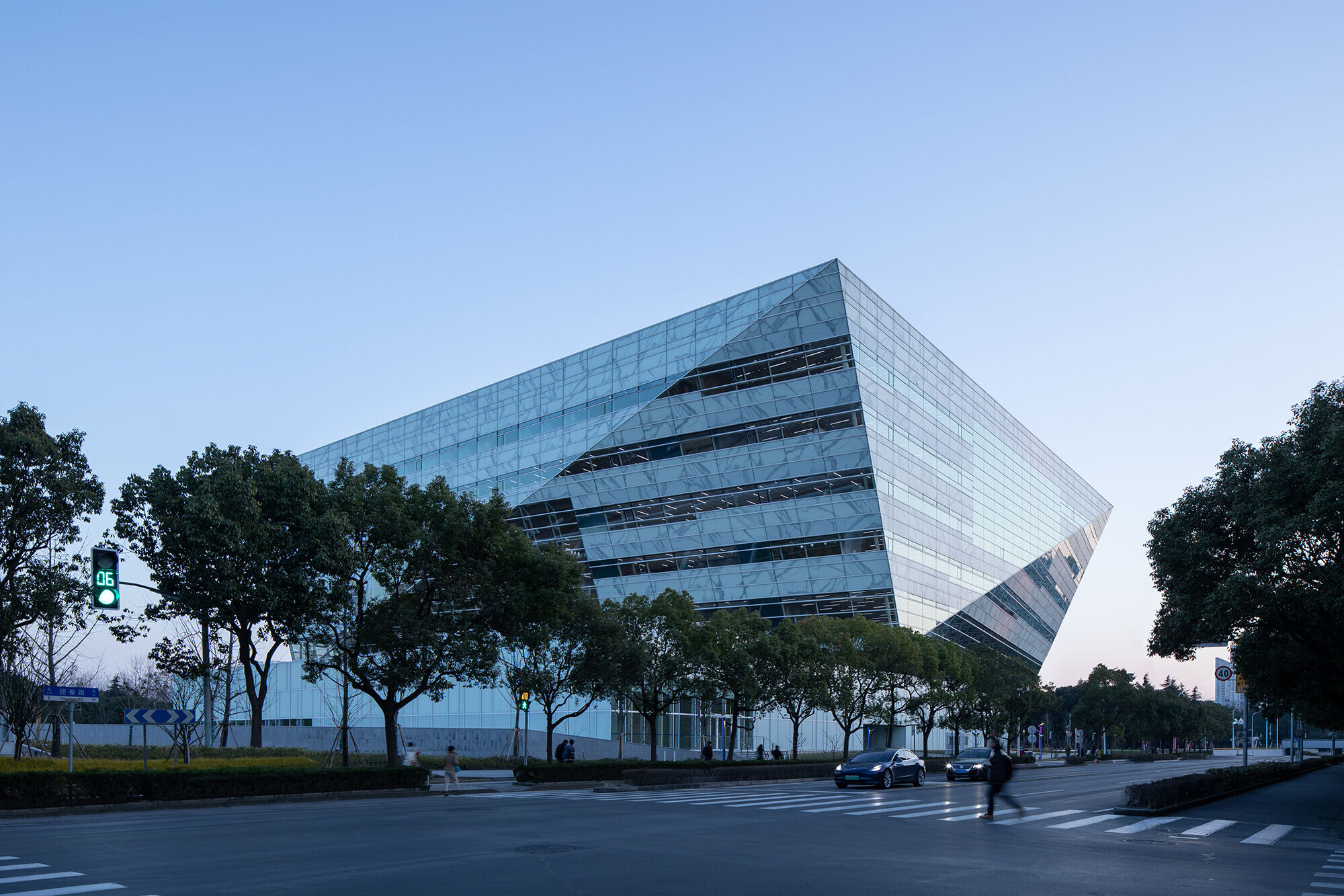 https://archello.com/story/43372/attachments/photos-videos/8 photo_credit ©SHL ©RAWVISION