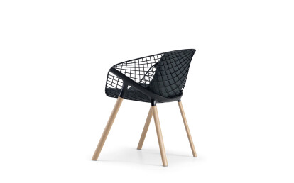 Kobi chair wood + pad medium