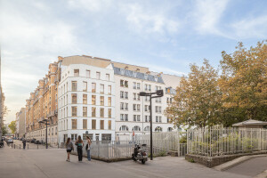 Wooden housing in the centre of Paris