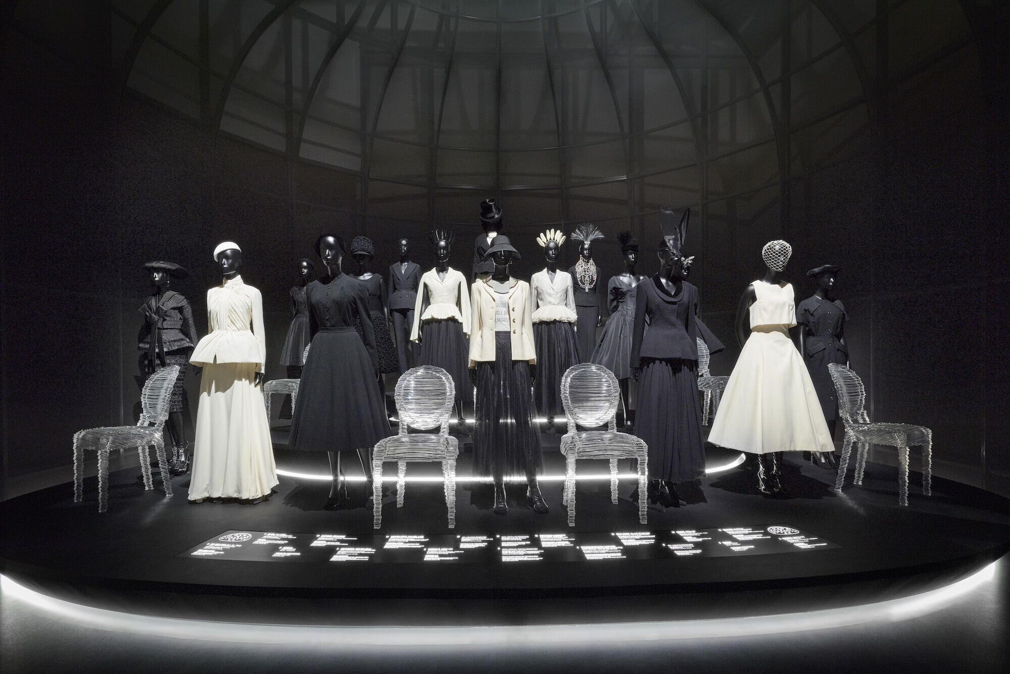 https://archello.com/story/117879/attachments/photos-videos/7 photo_credit Photography by Daici Ano, Courtesy of Dior