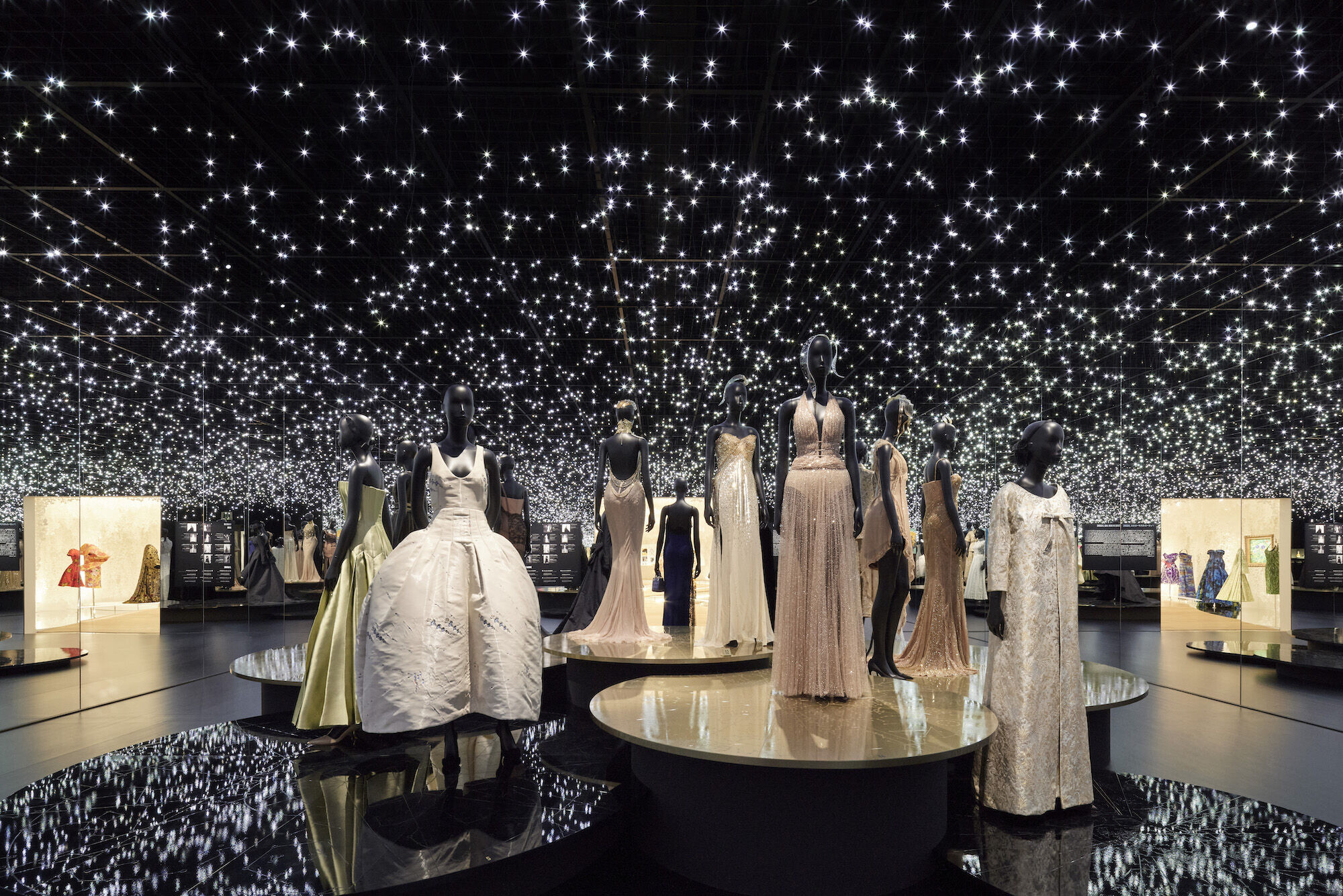 https://archello.com/story/117879/attachments/photos-videos/57 photo_credit Photography by Daici Ano, Courtesy of Dior