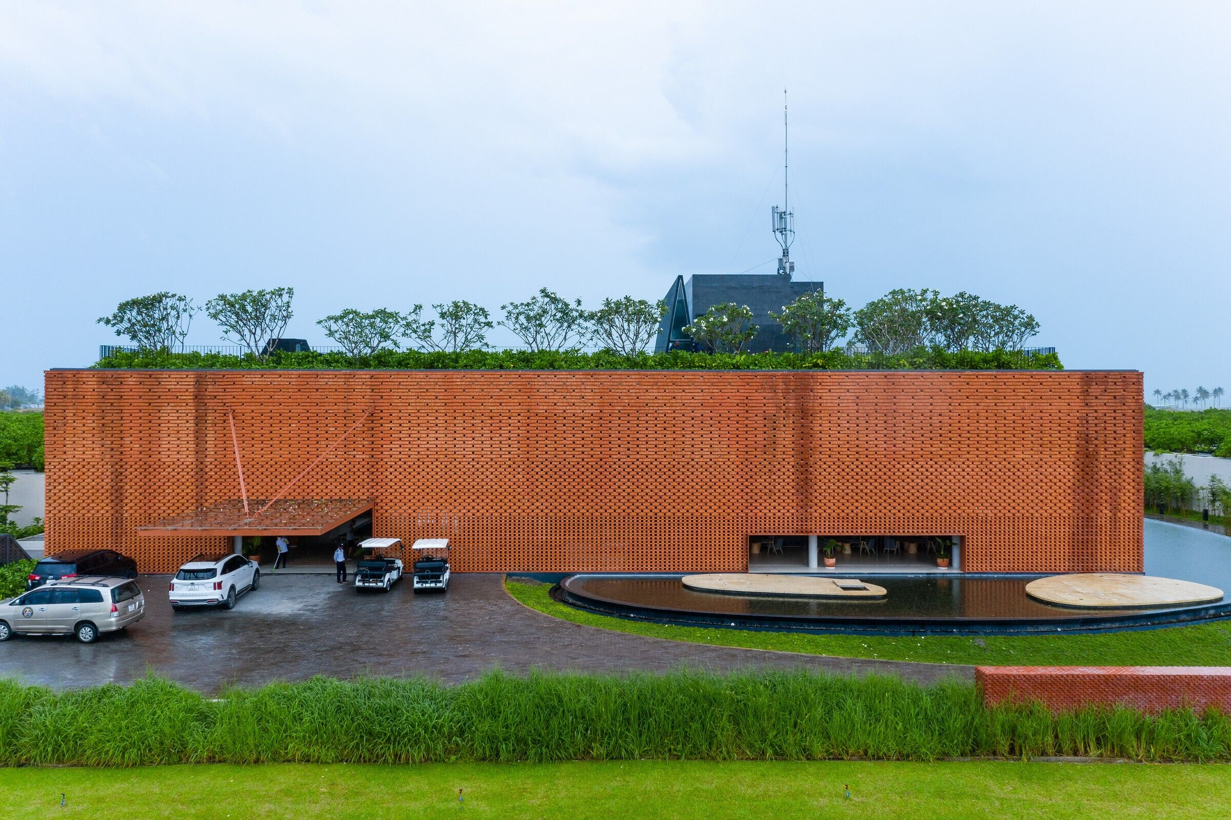 https://archello.com/story/118110/attachments/photos-videos/3 photo_credit Trieu Chien