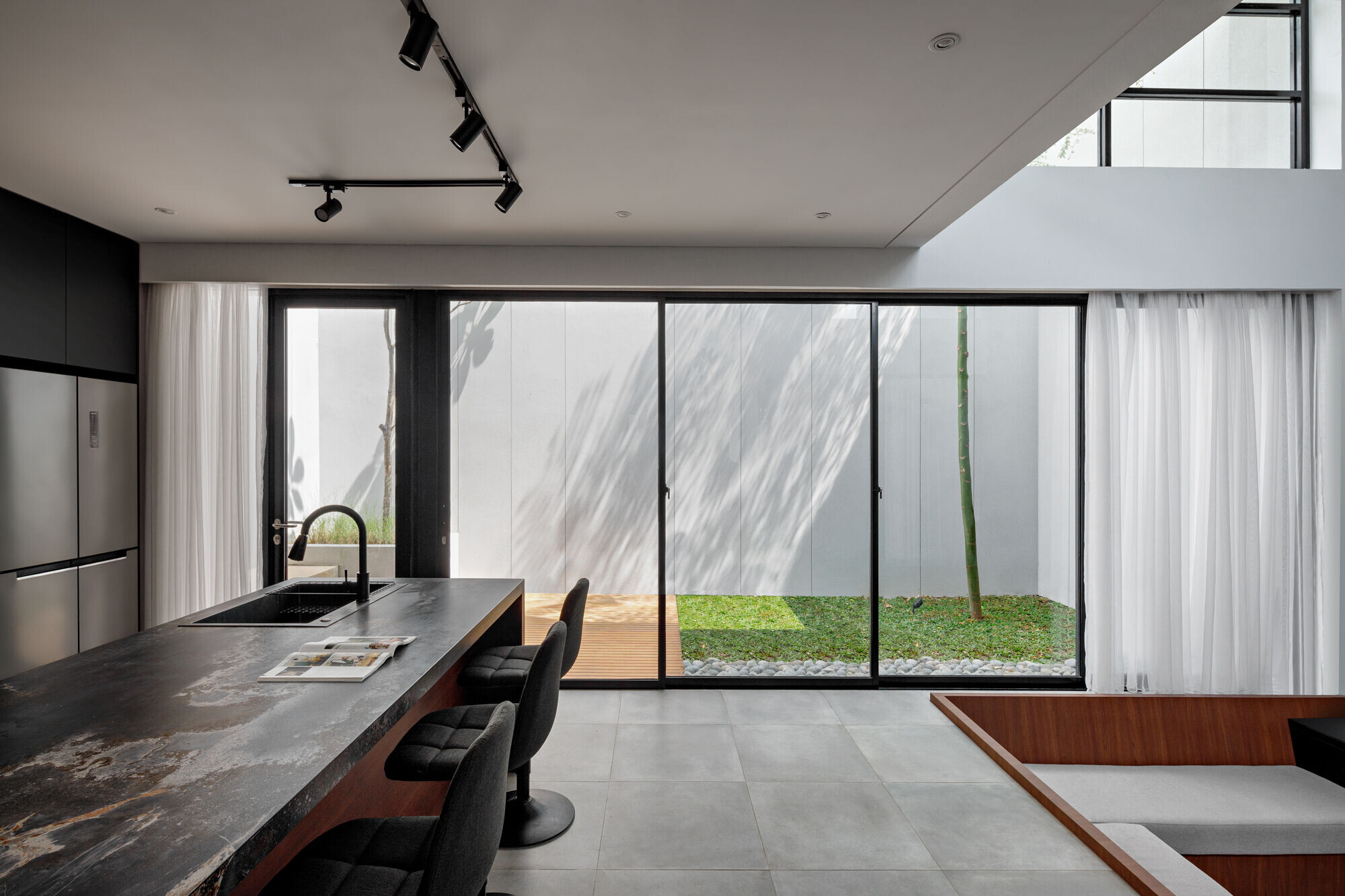 https://archello.com/story/118229/attachments/photos-videos/9 photo_credit Mario Wibowo & Daniel Jiang