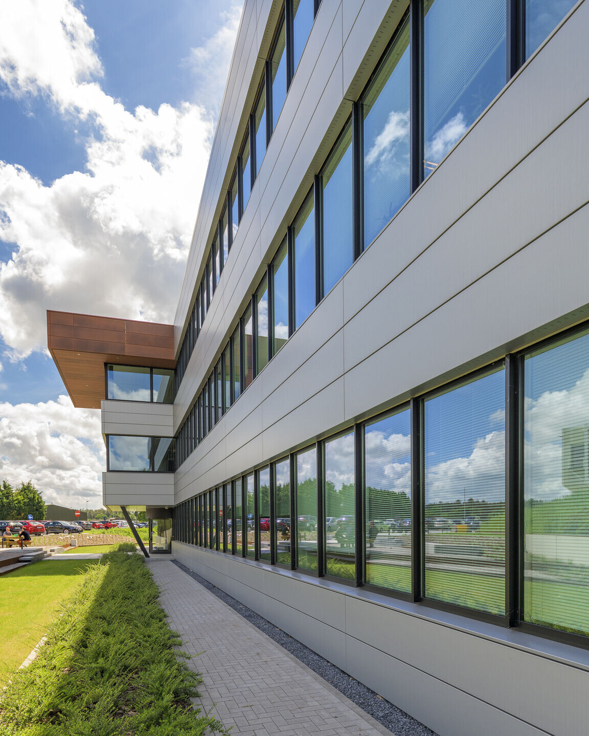 https://archello.com/story/118297/attachments/photos-videos/3 photo_credit DIrk Verwoerd Architectural Photography
