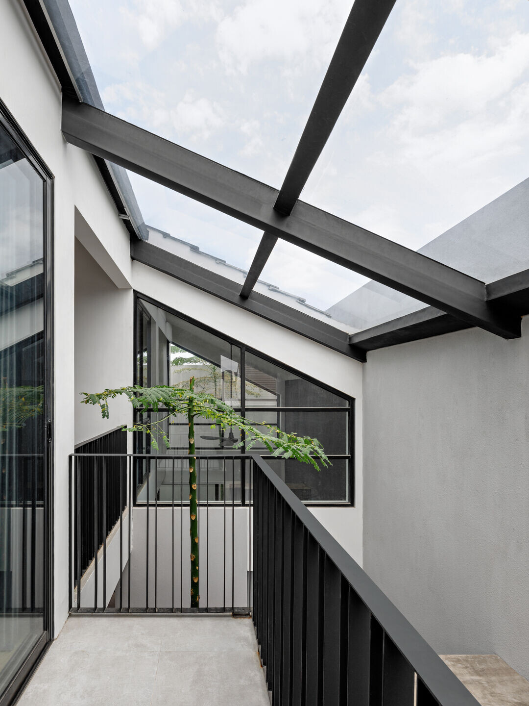 https://archello.com/story/118229/attachments/photos-videos/18 photo_credit Mario Wibowo & Daniel Jiang