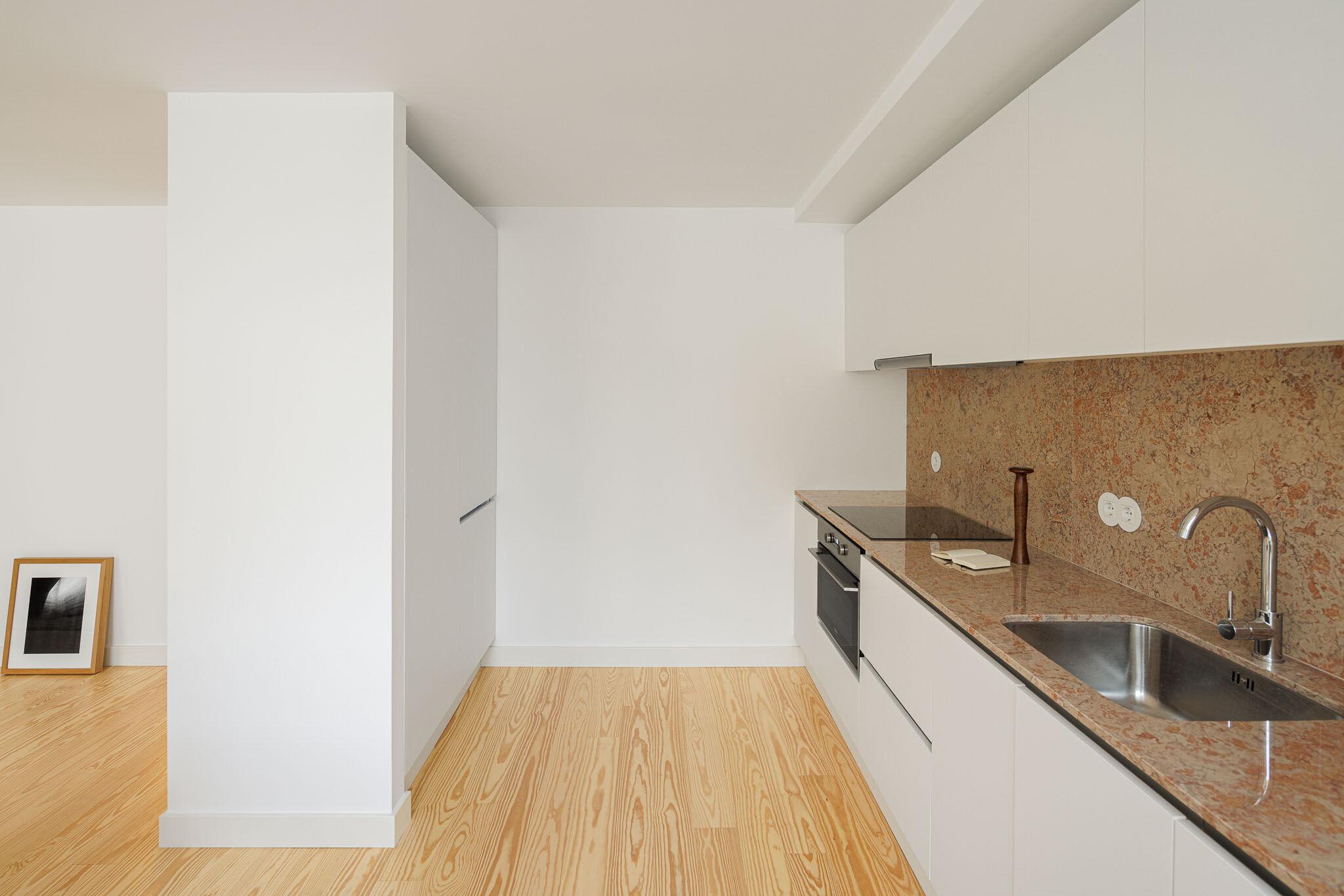 https://archello.com/story/118375/attachments/photos-videos/8 photo_credit Ivo Tavares Studio