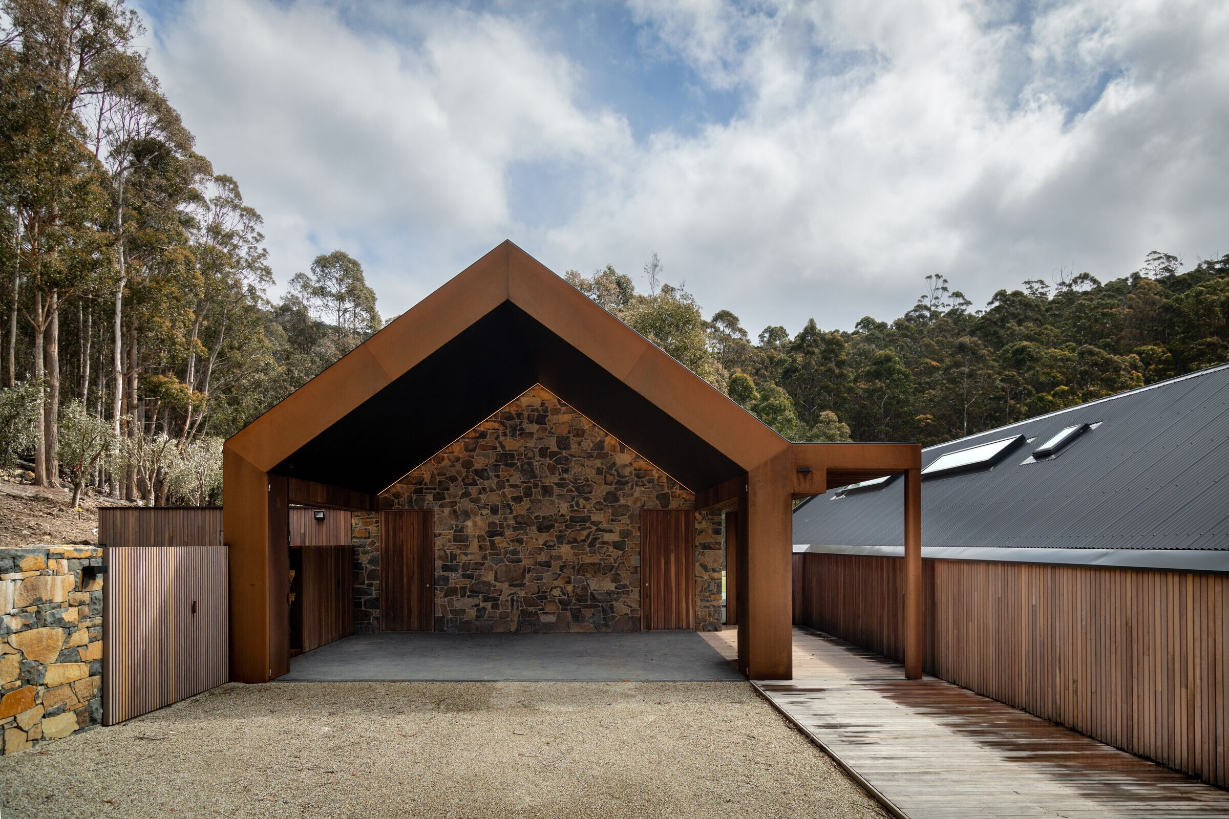 https://archello.com/story/118434/attachments/photos-videos/3 photo_credit Peter Mathew