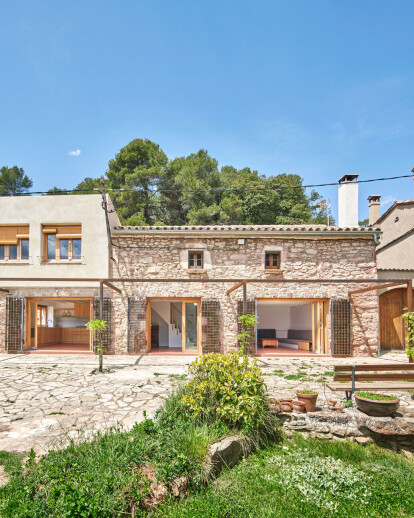 108ERA RENOVATION OF A FARMHOUSE IN GRANERA