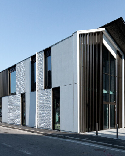 Trafilerie Mazzoleni administration centre brings a renewed facade and urban edge to Bergamo industrial complex