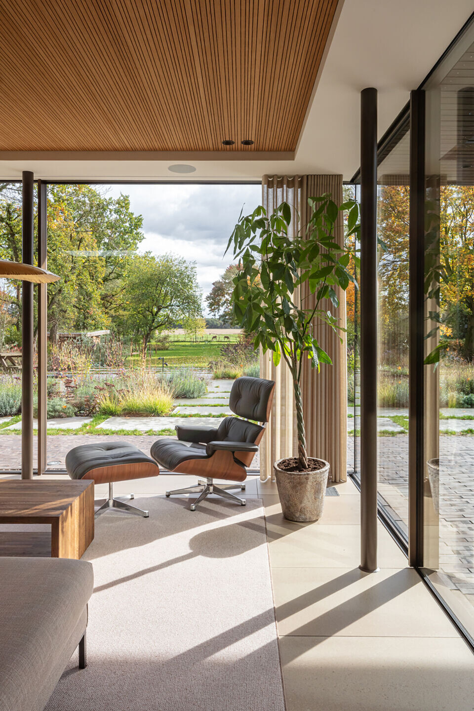 https://archello.com/story/118606/attachments/photos-videos/5 photo_credit Tim van de Velde