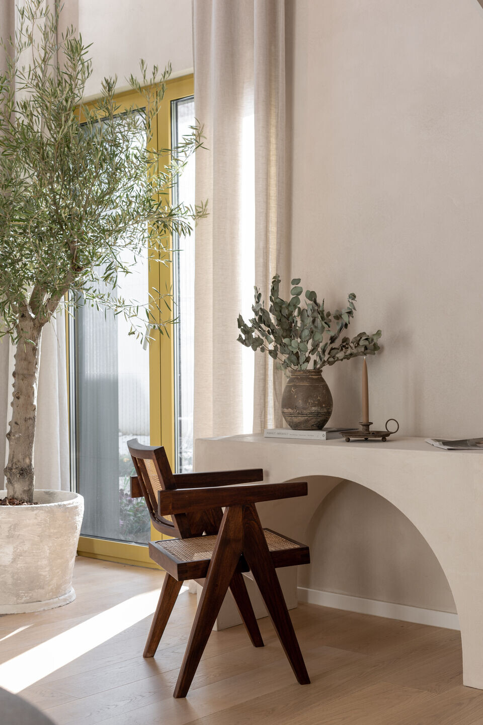https://archello.com/story/118787/attachments/photos-videos/6 photo_credit Ioka Design