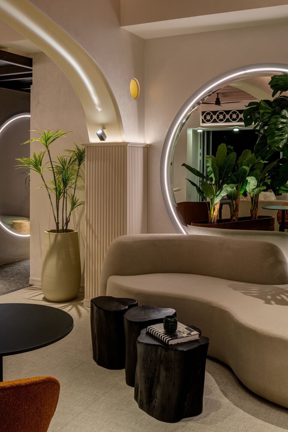 https://archello.com/story/119066/attachments/photos-videos/6 photo_credit Steven Ko