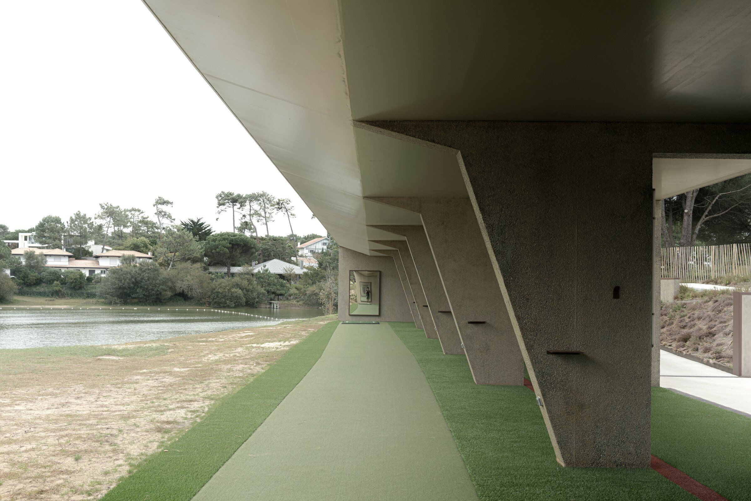 https://archello.com/story/119152/attachments/photos-videos/15 photo_credit Maxime MANENC